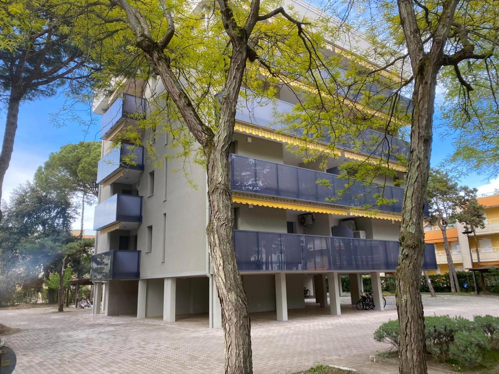 Appartamento Sporting Бибионе Экстерьер фото